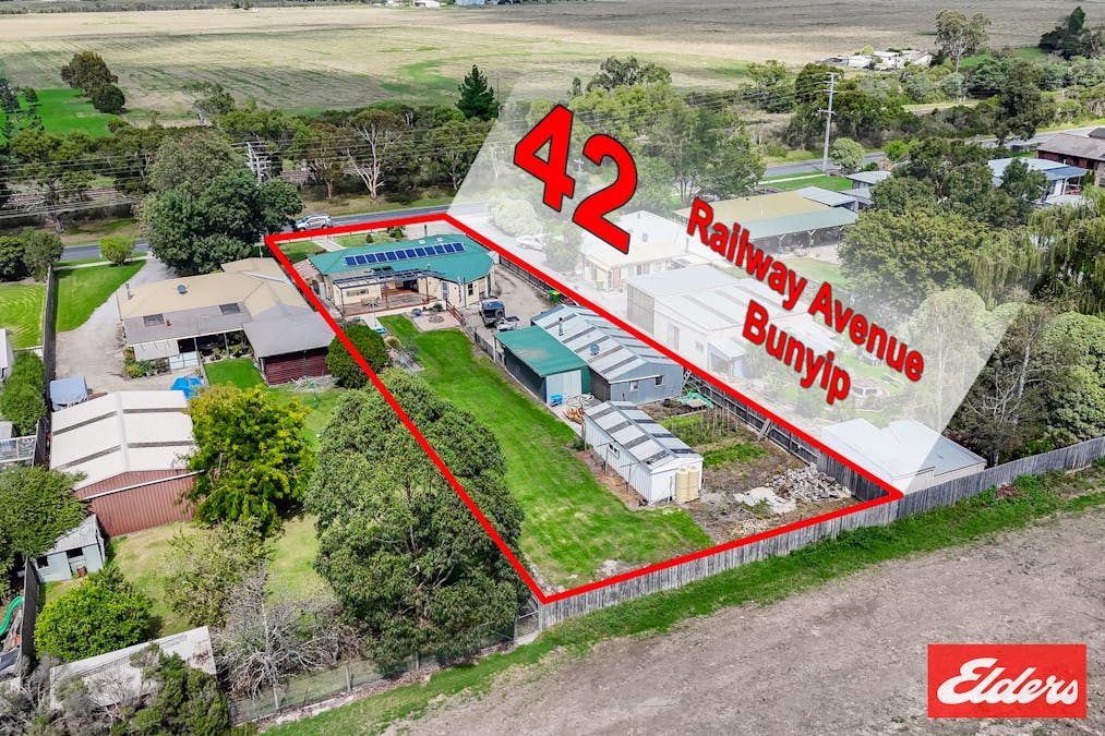 42 Railway Avenue, Bunyip, VIC, 3815 - Image 1
