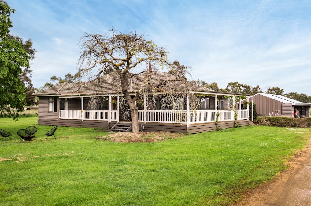 385 Five Mile Road, Pakenham South, VIC, 3810 - Image 15