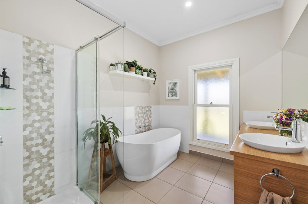 985 Healesville-Yarra Glen Road, Yarra Glen, VIC, 3775 - Image 13