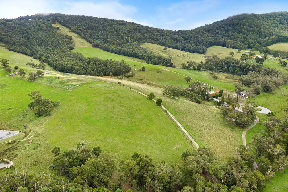 221 Heath Road, Chum Creek, VIC, 3777 - Image 2