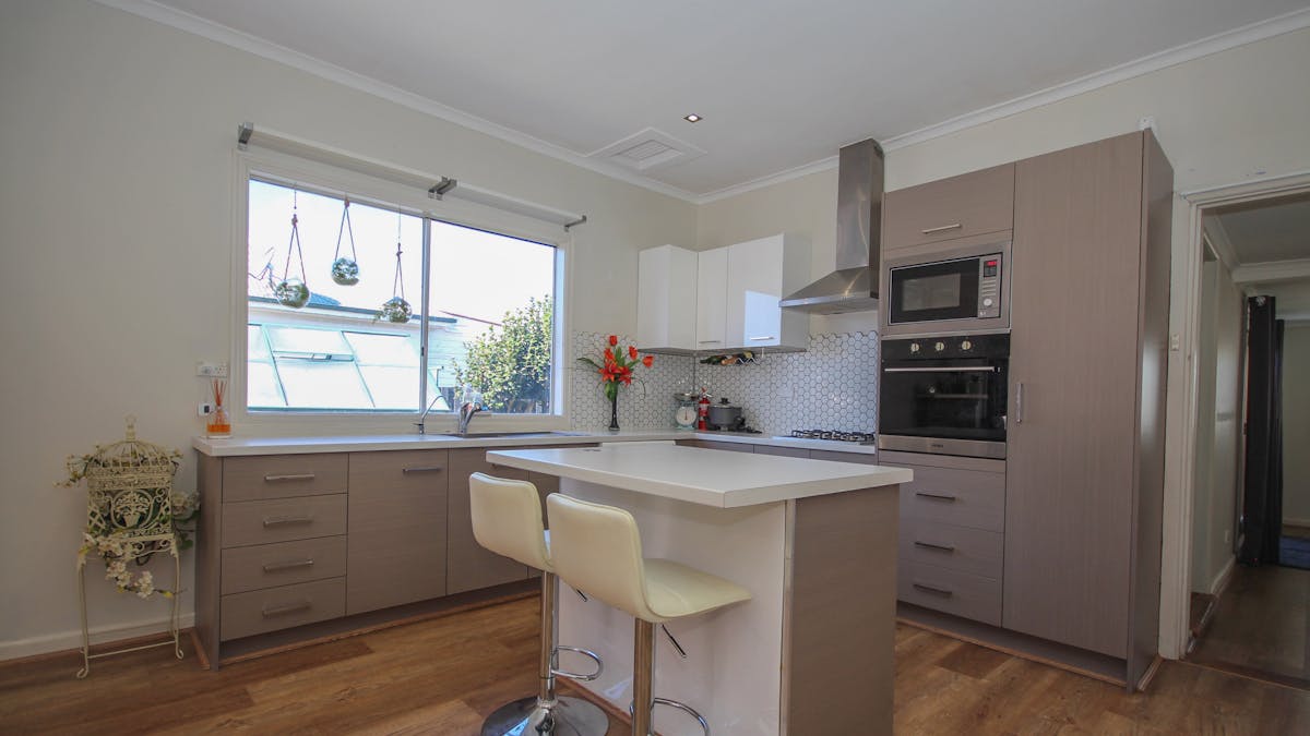 15 Gardner Street, Koo Wee Rup, VIC, 3981 - Image 2