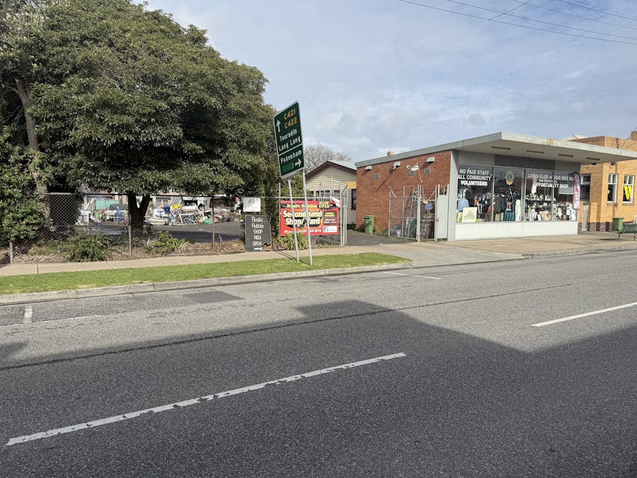 294-298 Rossiter Road, Koo Wee Rup, VIC, 3981 - Image 2