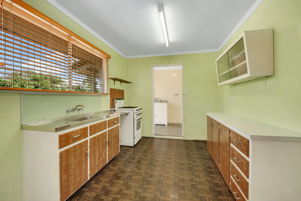 27 Busteed Street, West Gladstone, QLD, 4680 - Image 4
