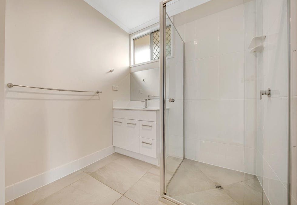 13 Chapman Drive, Clinton, QLD, 4680 - Image 6