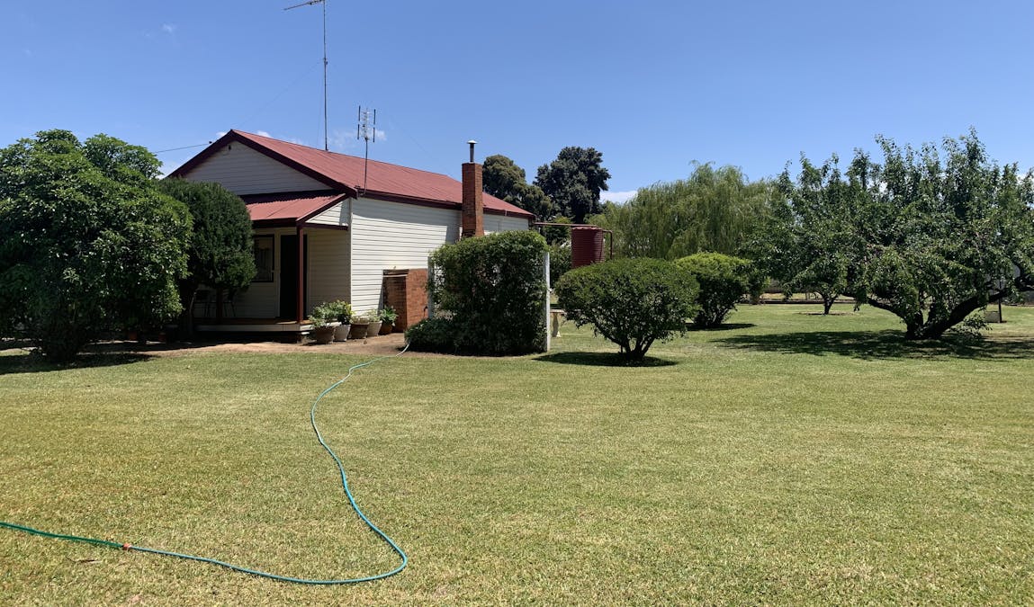 73 NOWRANIE STREET, Jerilderie, NSW, 2716 - Image 1