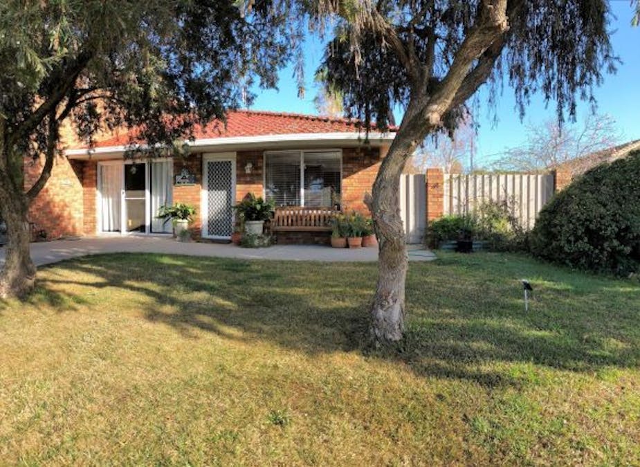 73 Tong Street, Finley, NSW, 2713 - Image 2