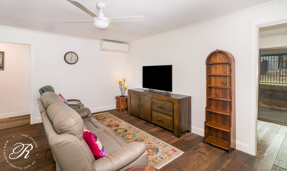 22 Memorial Avenue, Stroud, NSW, 2425 - Image 3