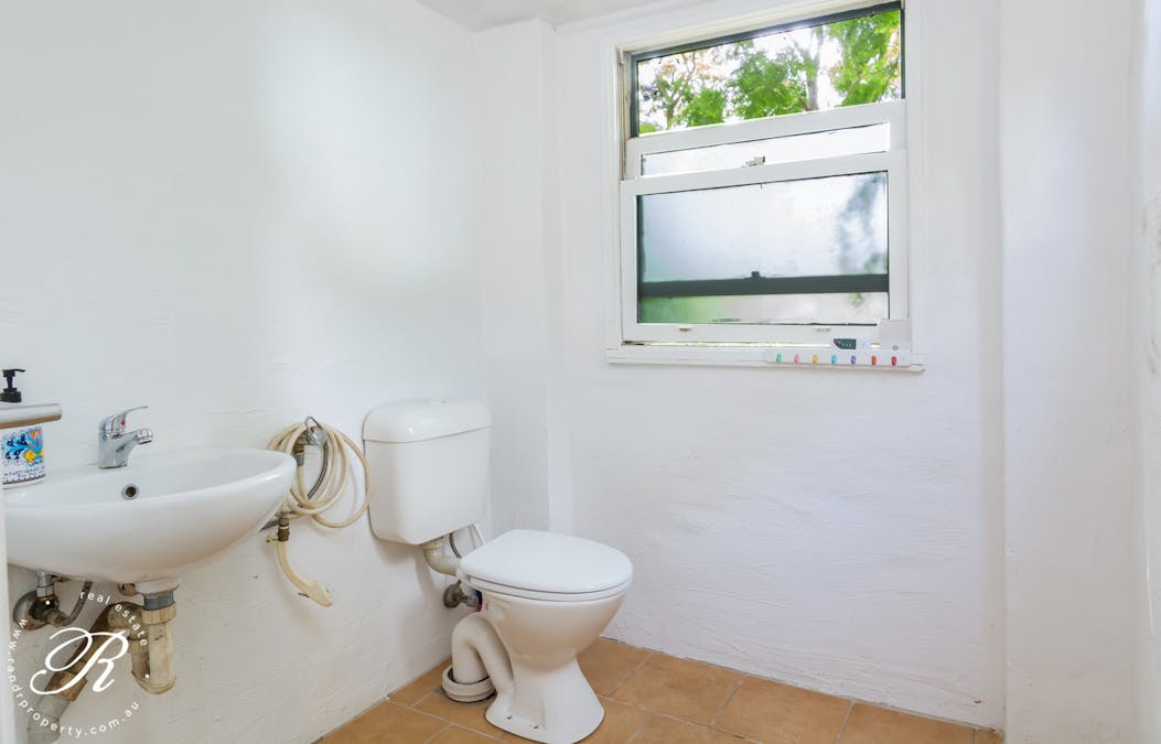 22 Memorial Avenue, Stroud, NSW, 2425 - Image 15