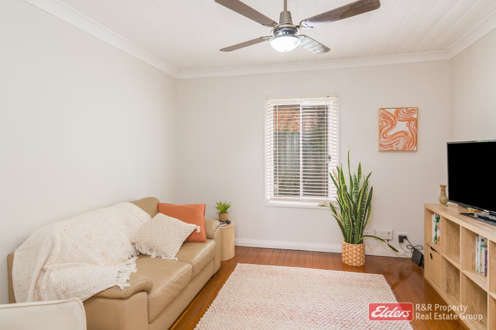 4 Nicholls Street, Stroud, NSW, 2425 - Image 2