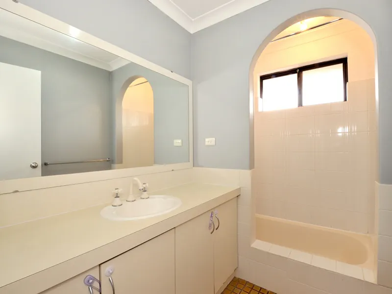 4 Gamol Place, Mandurah, WA, 6210 - Image 10