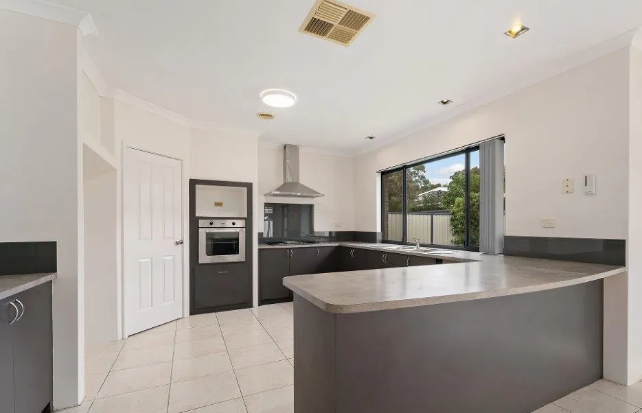 50 Bellavista Parade, Meadow Springs, WA, 6210 - Image 3