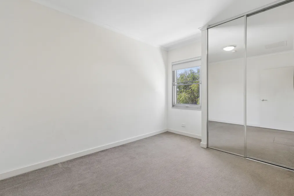 24/12 Bushlark Turn, Erskine, WA, 6210 - Image 3