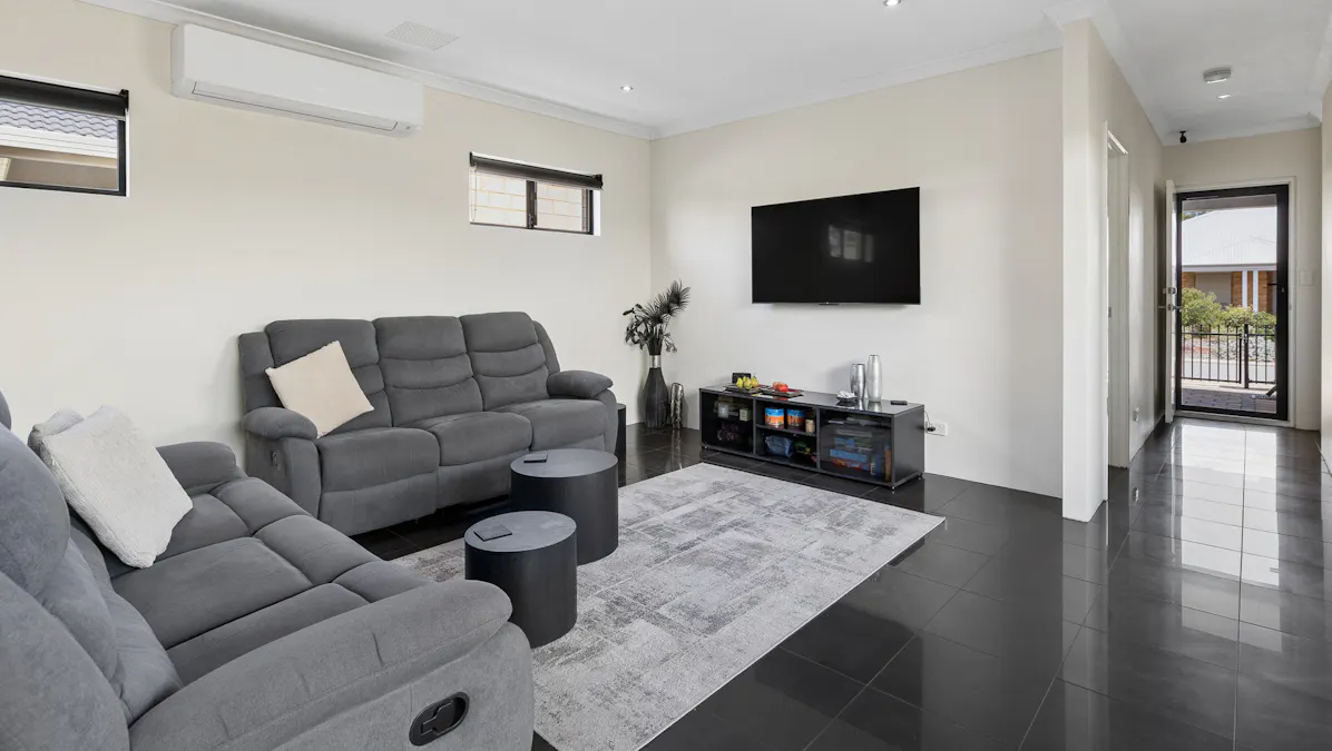 19 Bremer Way, South Yunderup, WA, 6208 - Image 7