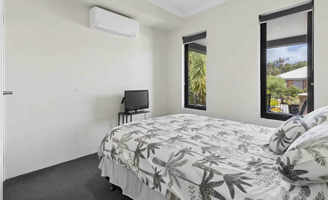 19 Bremer Way, South Yunderup, WA, 6208 - Image 13