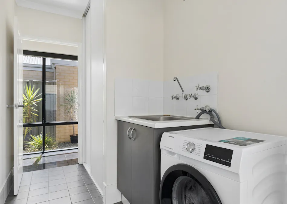 19 Bremer Way, South Yunderup, WA, 6208 - Image 16