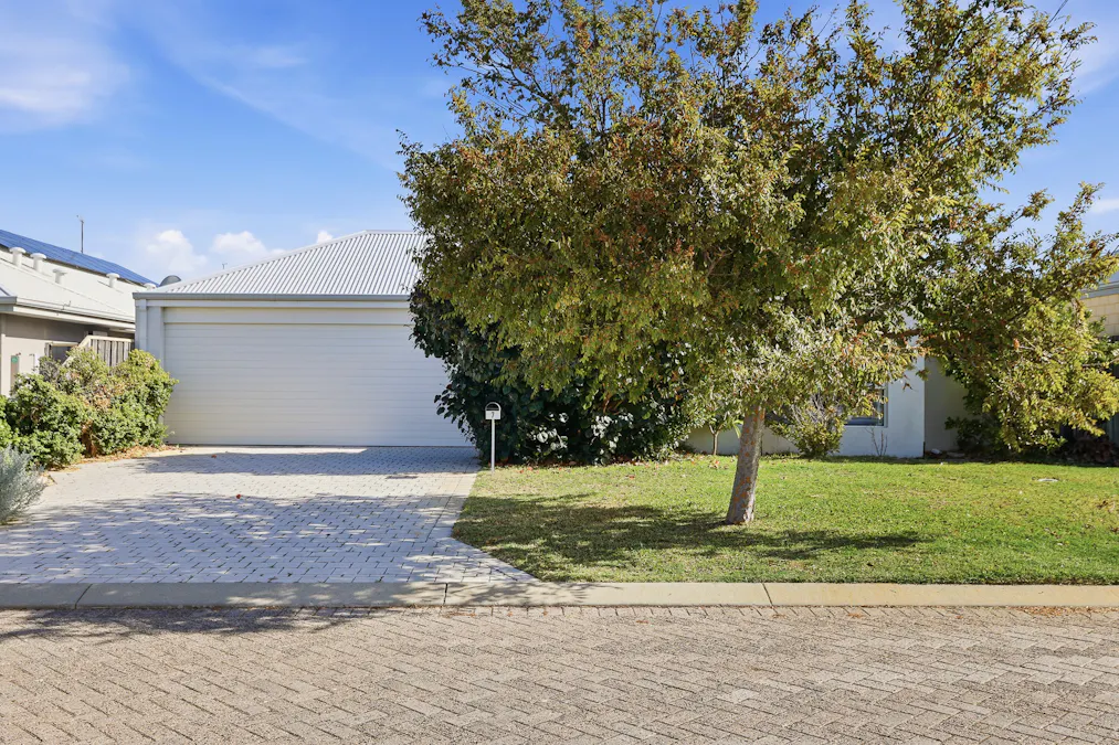 7 Stellaria Avenue, Halls Head, WA, 6210 - Image 3
