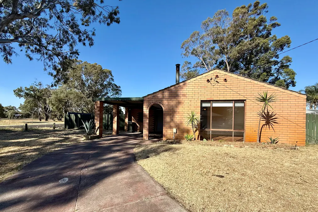 1 Leschenaultia Place, Pinjarra, WA, 6208 - Image 21