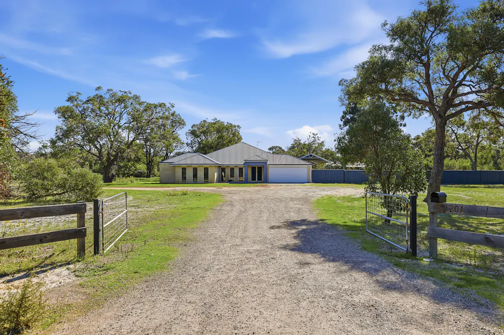 201 Watson Drive, Barragup, WA, 6209 - Image 1