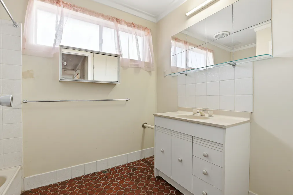 13 Burley Street, Mandurah, WA, 6210 - Image 12