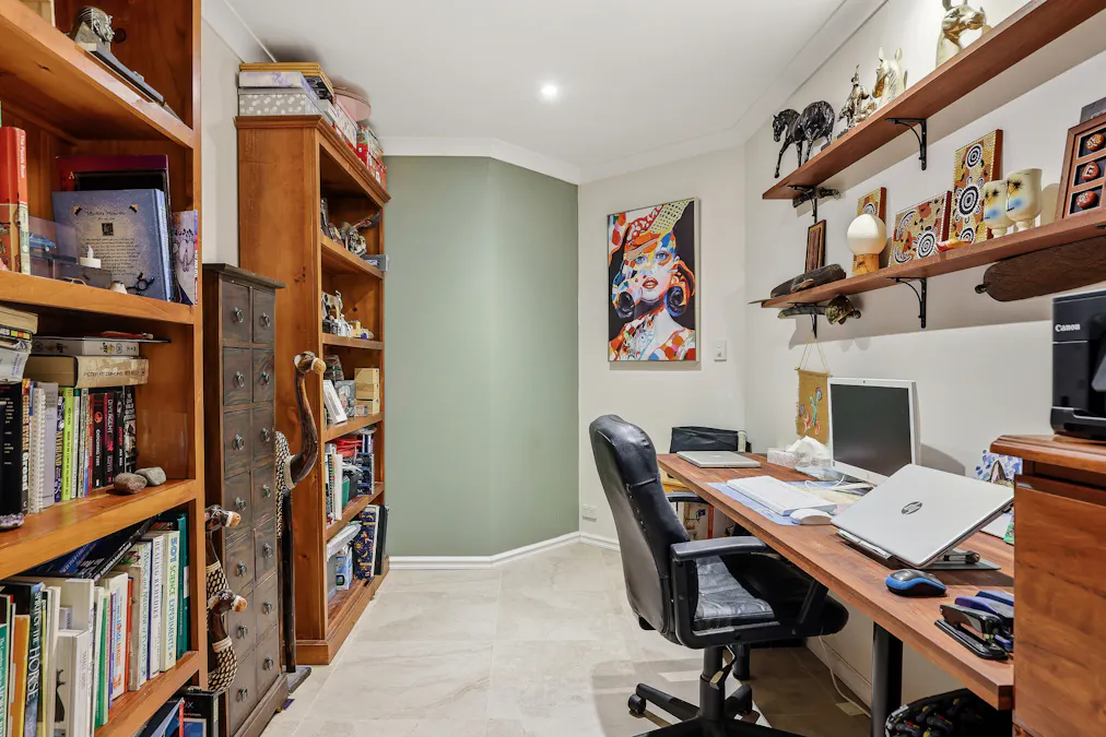 66 Floribunda Avenue, Halls Head, WA, 6210 - Image 13