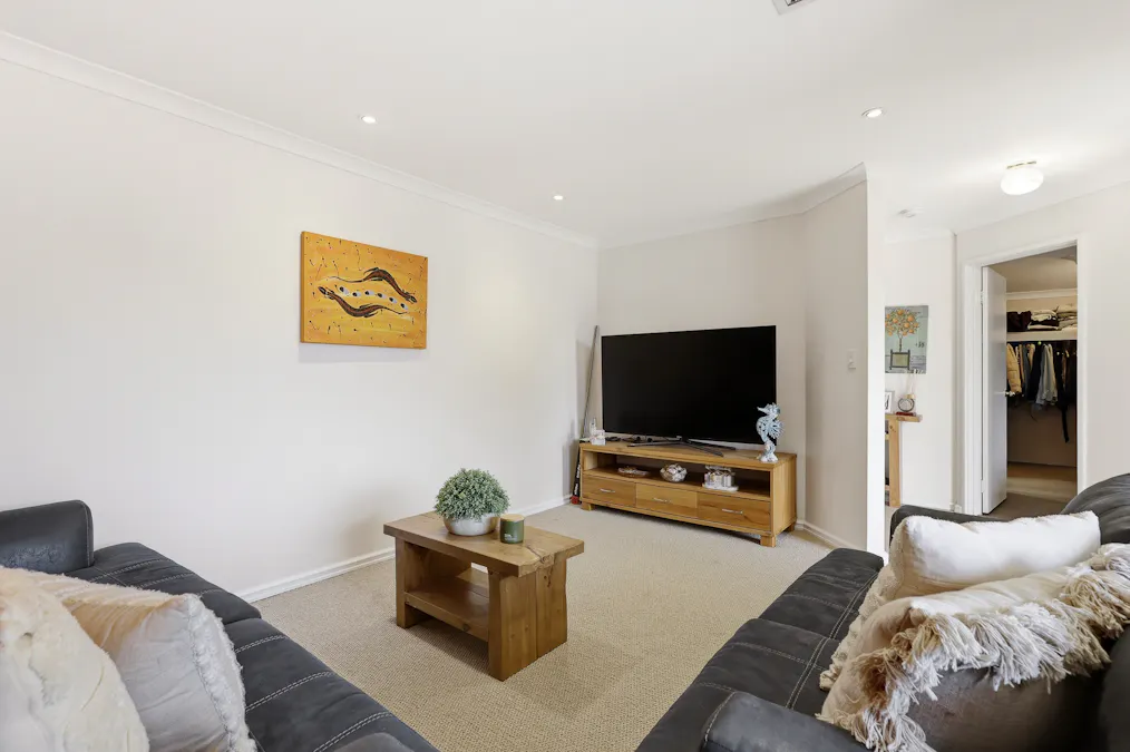 66 Floribunda Avenue, Halls Head, WA, 6210 - Image 5