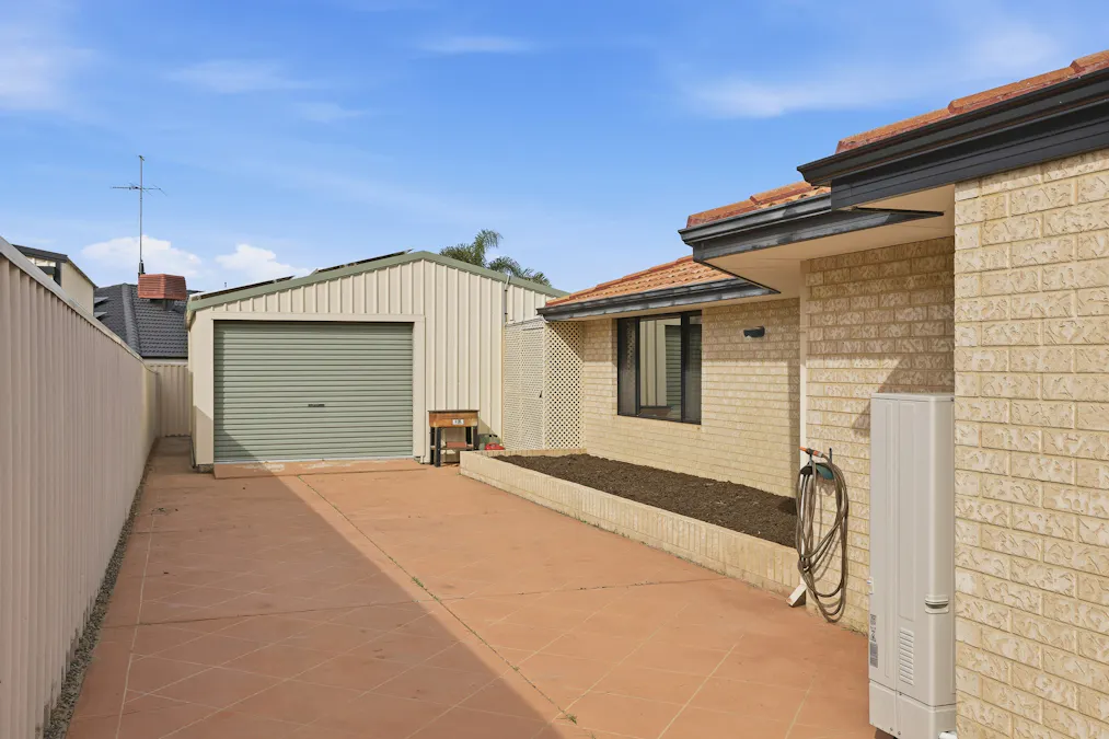 66 Floribunda Avenue, Halls Head, WA, 6210 - Image 22
