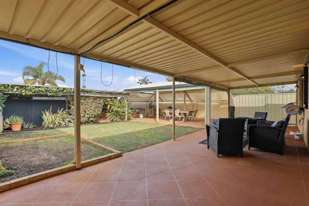 66 Floribunda Avenue, Halls Head, WA, 6210 - Image 24
