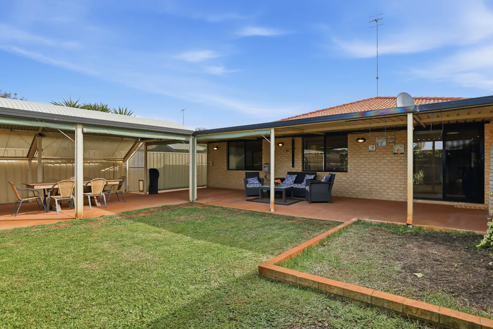 66 Floribunda Avenue, Halls Head, WA, 6210 - Image 26
