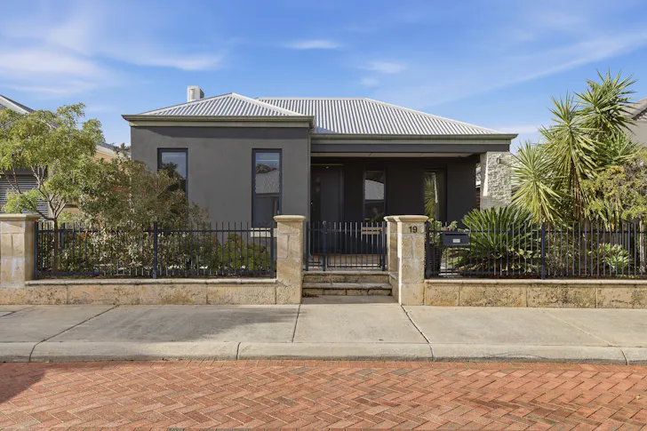 19 Bremer Way, South Yunderup, WA, 6208