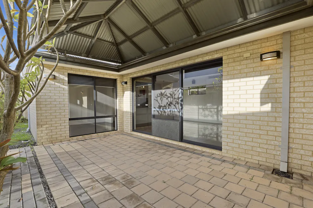 19 Bremer Way, South Yunderup, WA, 6208 - Image 13