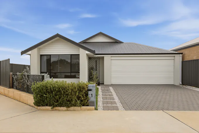 1 Topiary Street, Lakelands, WA, 6180 - Image 1