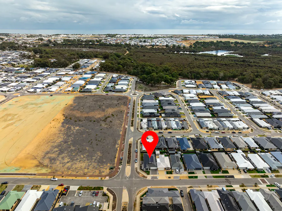 1 Topiary Street, Lakelands, WA, 6180 - Image 27