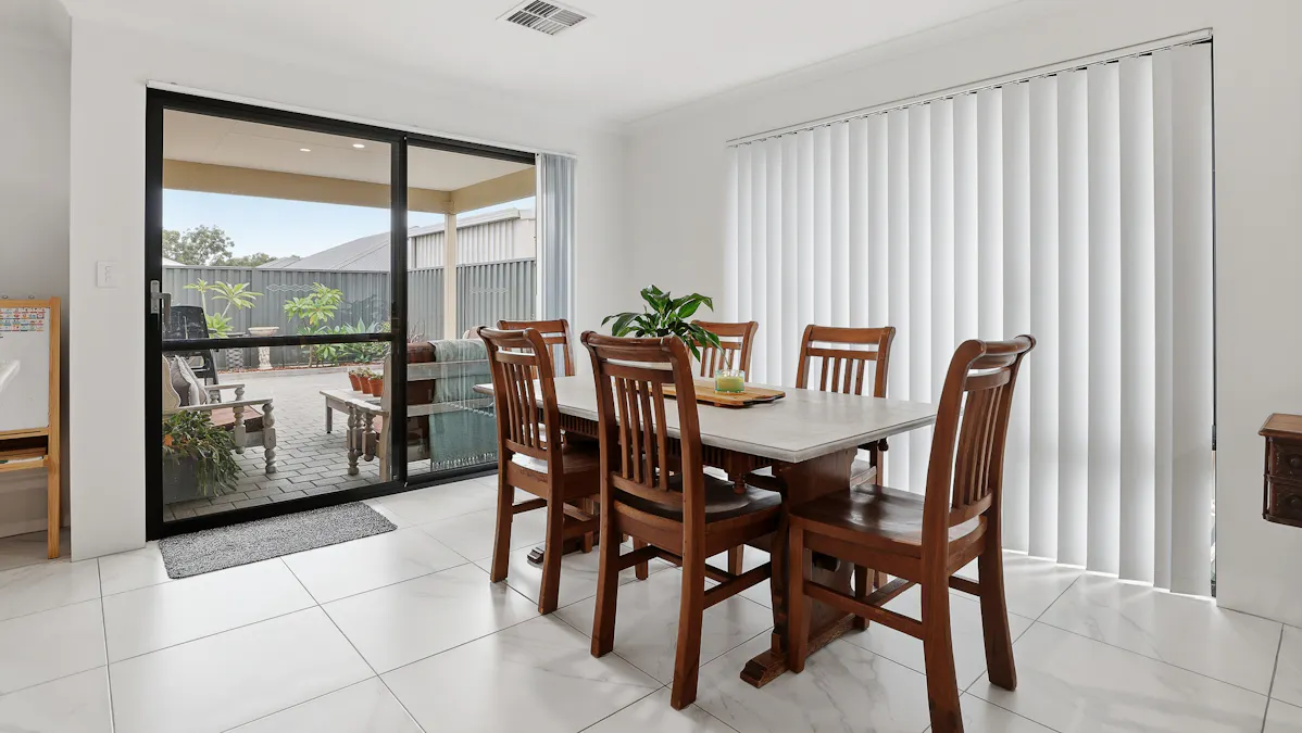 1 Topiary Street, Lakelands, WA, 6180 - Image 15