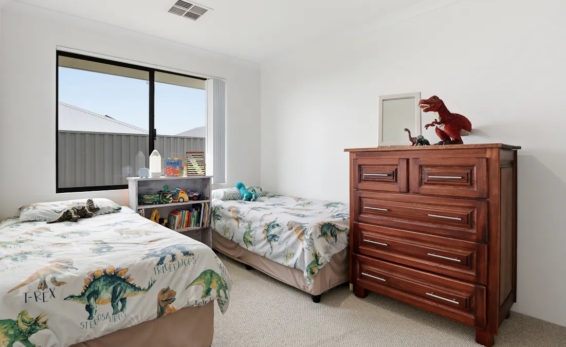 1 Topiary Street, Lakelands, WA, 6180 - Image 19