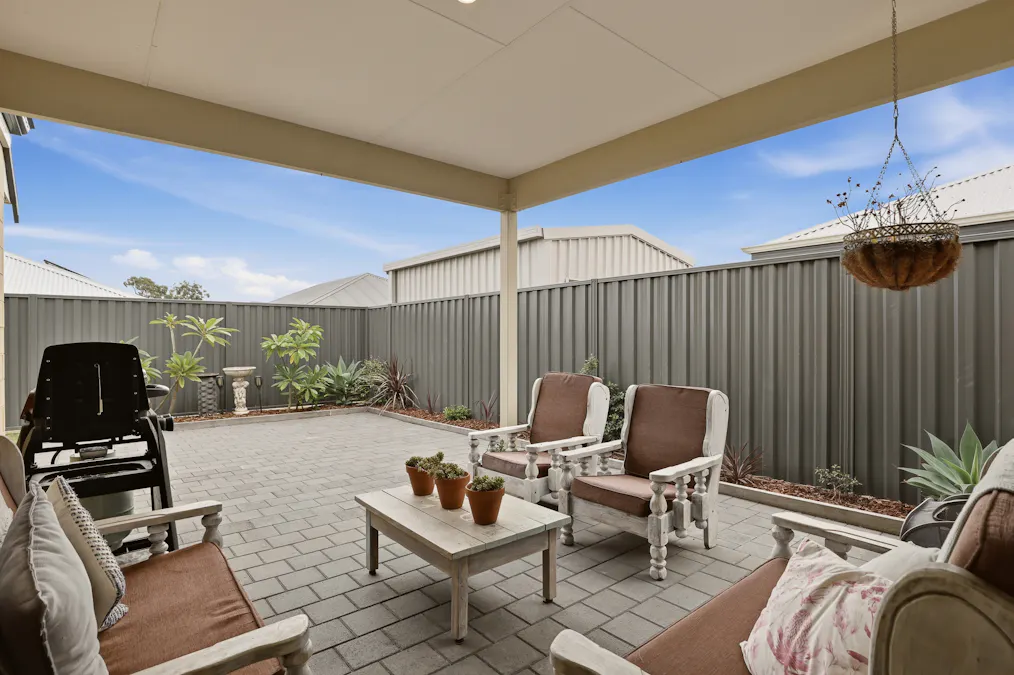 1 Topiary Street, Lakelands, WA, 6180 - Image 21