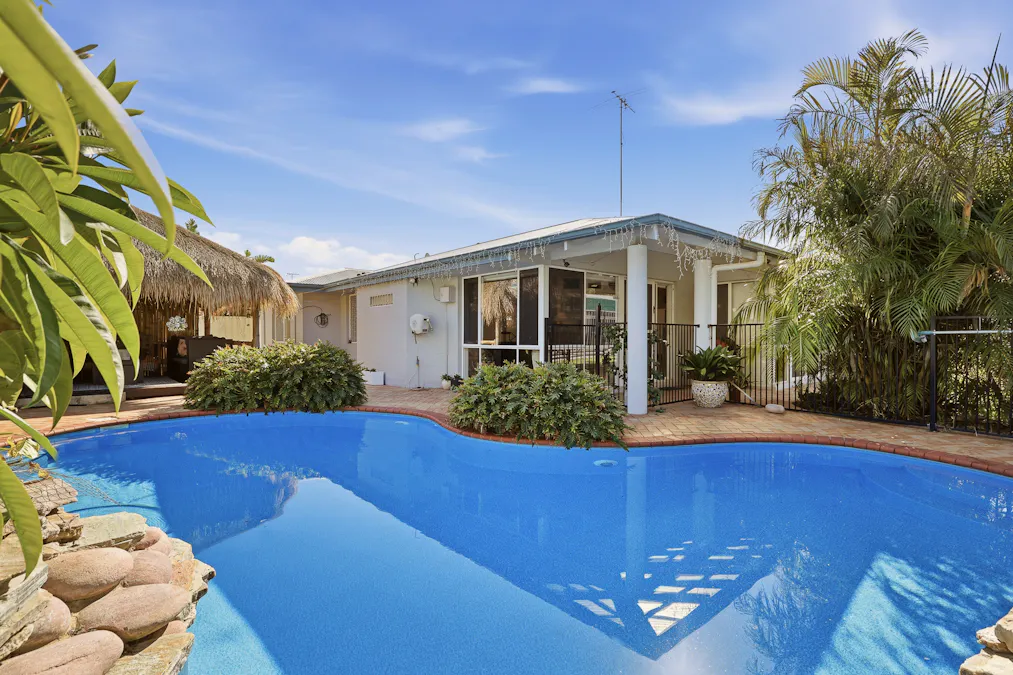 2 Summerlea Avenue, Meadow Springs, WA, 6210 - Image 24