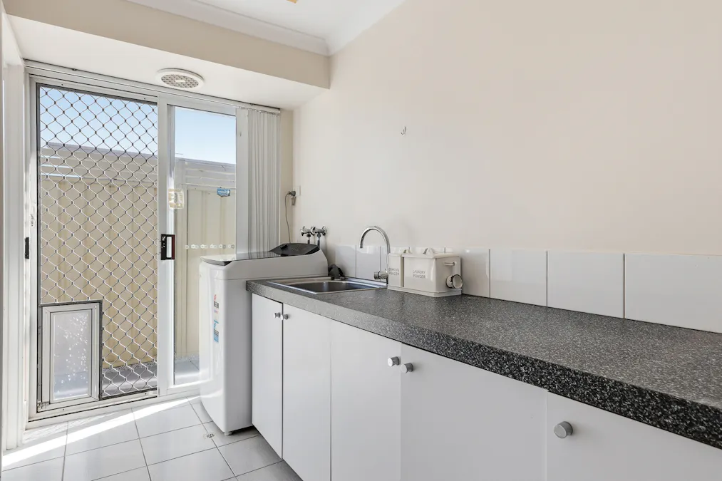 2 Summerlea Avenue, Meadow Springs, WA, 6210 - Image 22