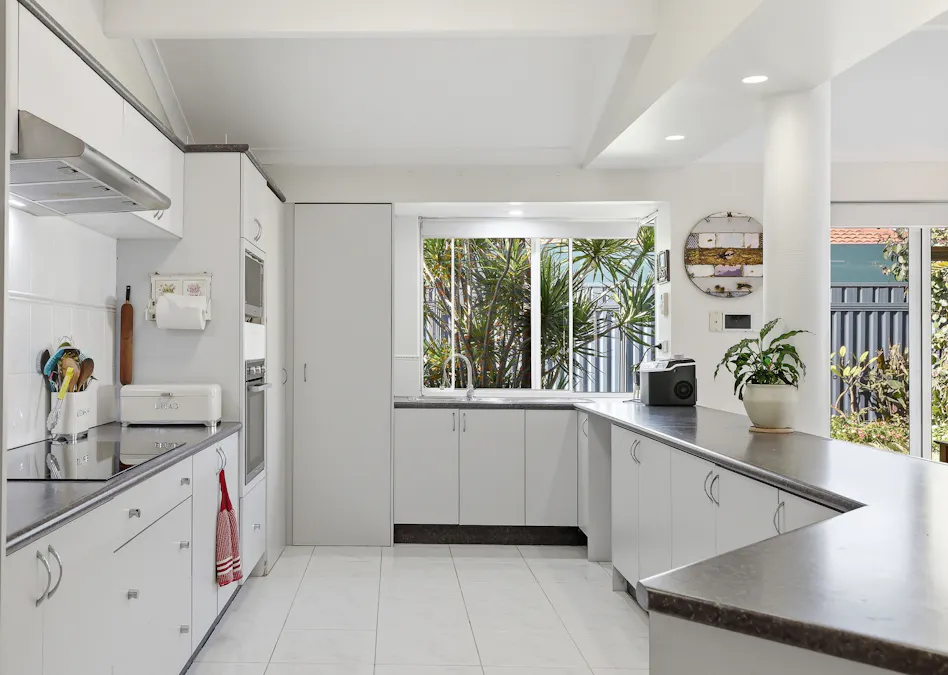 2 Summerlea Avenue, Meadow Springs, WA, 6210 - Image 7