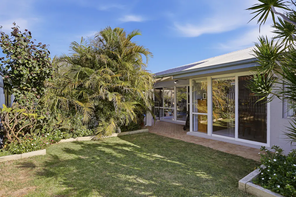 2 Summerlea Avenue, Meadow Springs, WA, 6210 - Image 29