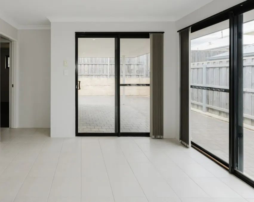 284 Peelwood Parade, Halls Head, WA, 6210 - Image 6