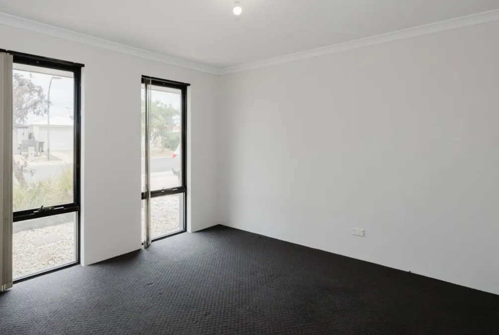 284 Peelwood Parade, Halls Head, WA, 6210 - Image 8