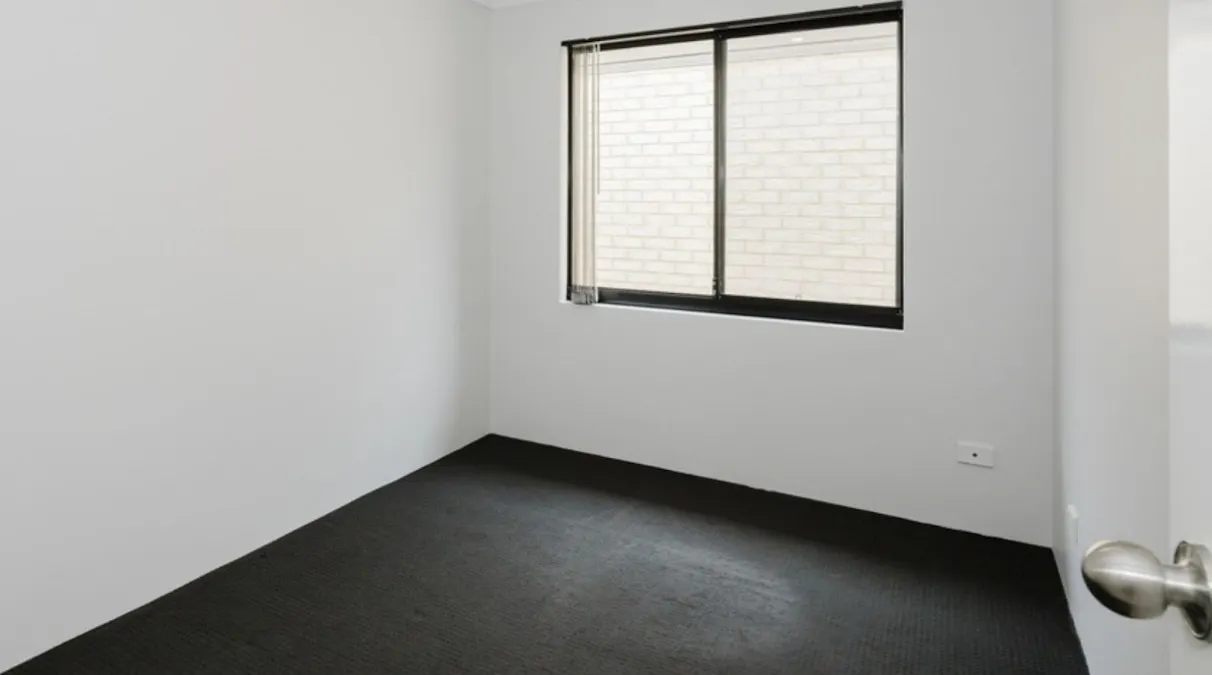 284 Peelwood Parade, Halls Head, WA, 6210 - Image 16