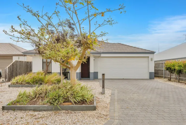 284 Peelwood Parade, Halls Head, WA, 6210