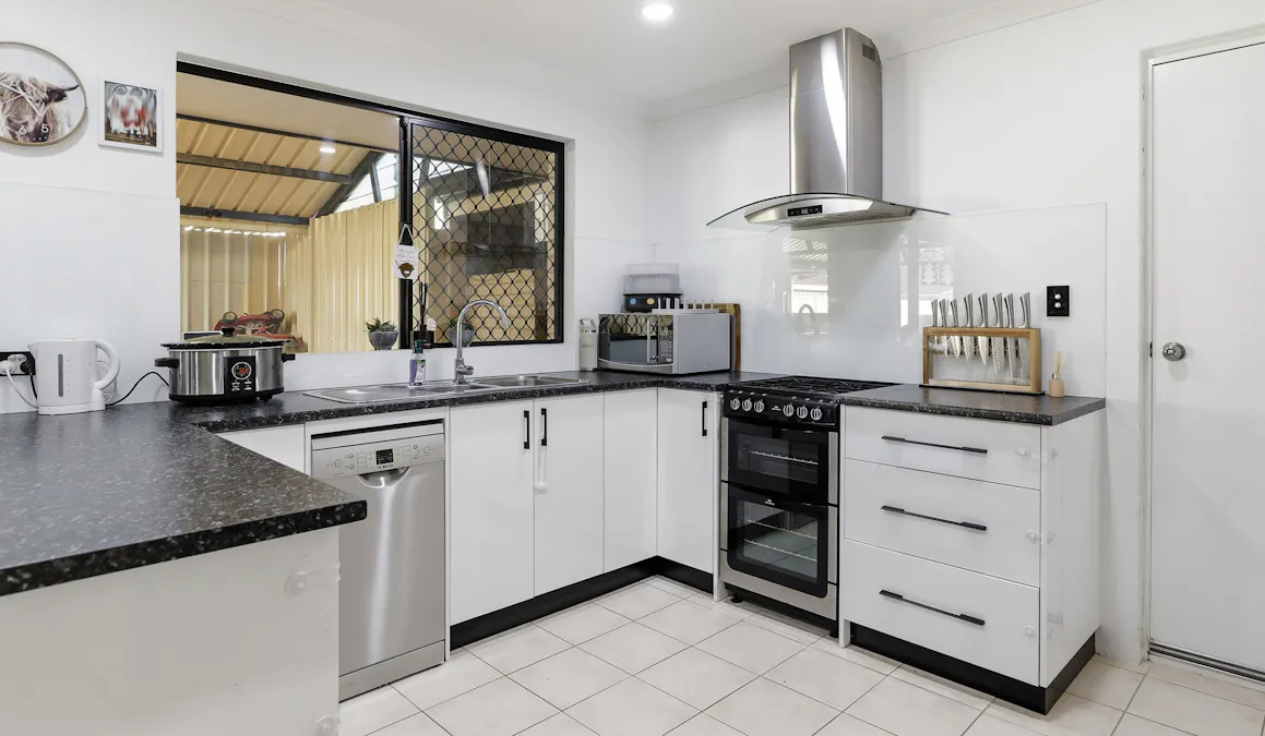 19 Appressa Place, Greenfields, WA, 6210 - Image 3
