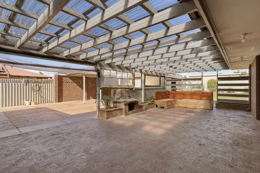 41 Peelwood Parade, Halls Head, WA, 6210 - Image 13