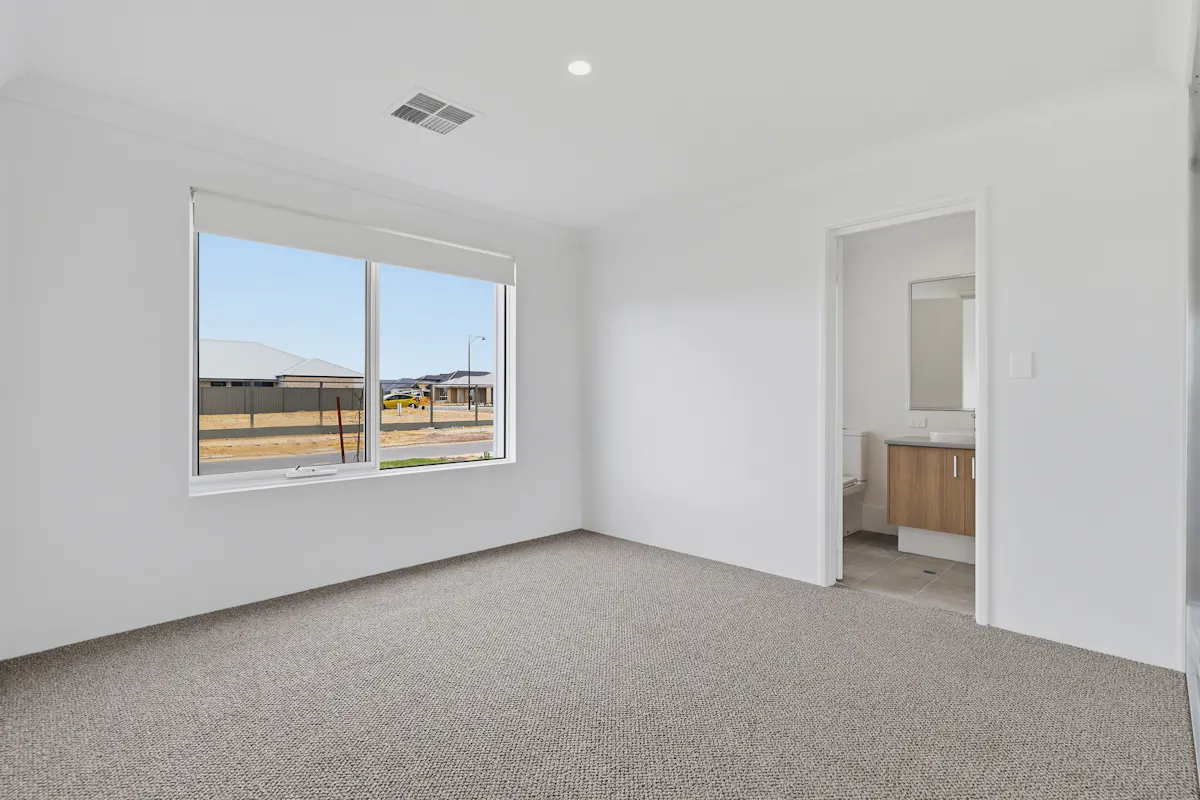 21 Rosewood Avenue — photo 3 of 22
