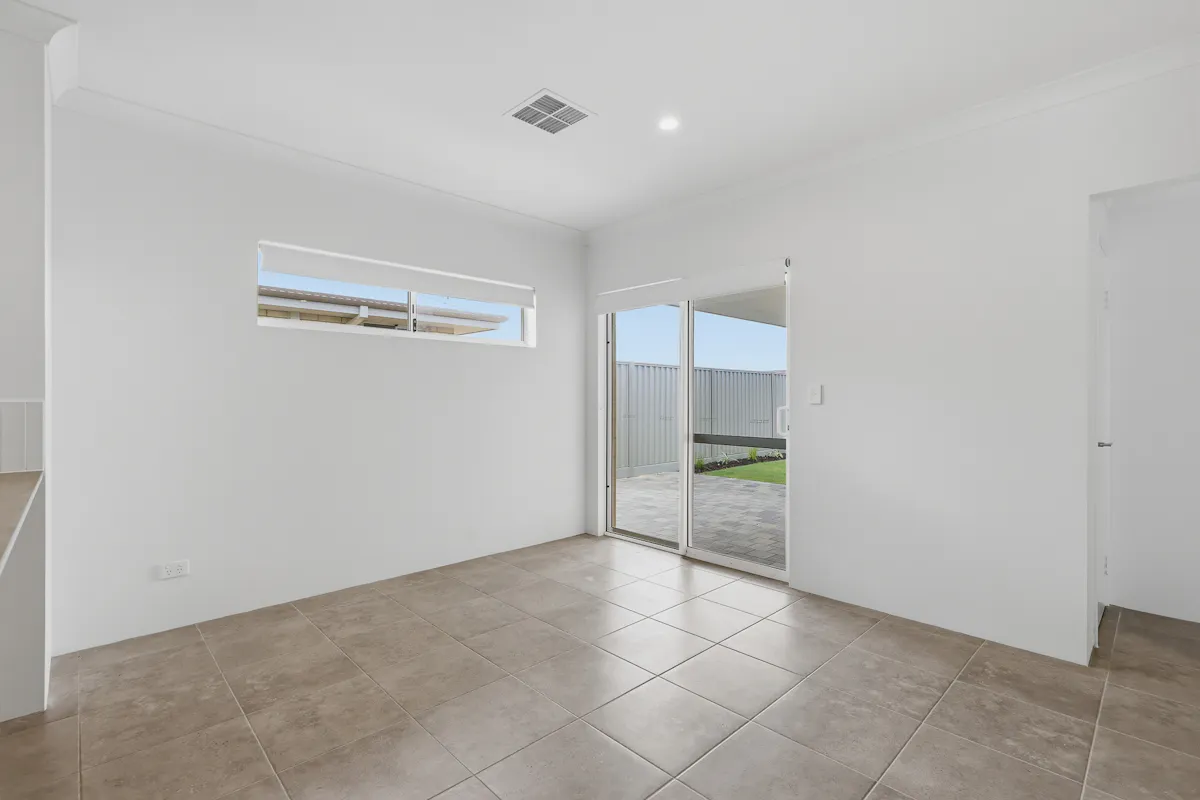 21 Rosewood Avenue — photo 6 of 22