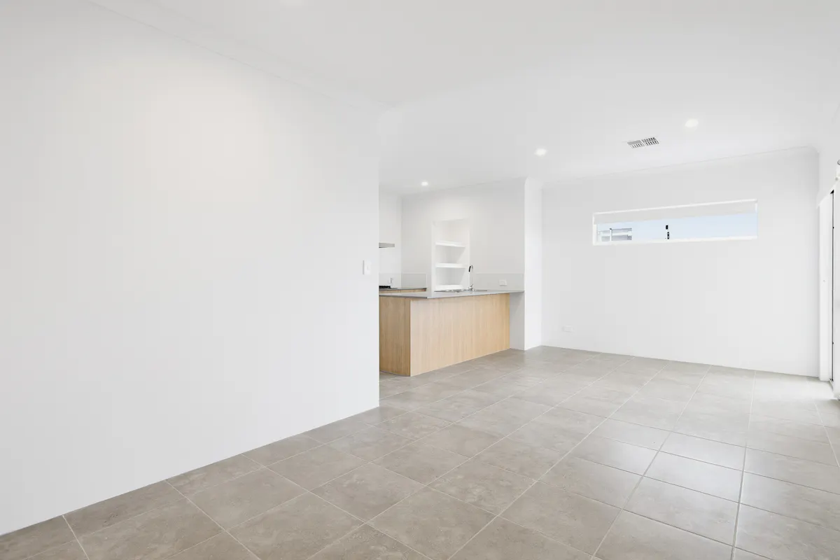 21 Rosewood Avenue — photo 8 of 22