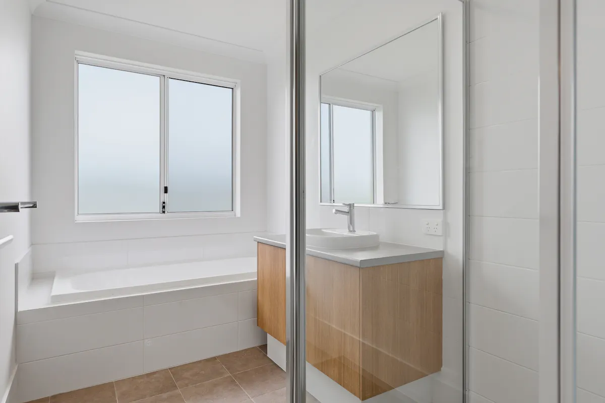 21 Rosewood Avenue — photo 10 of 22