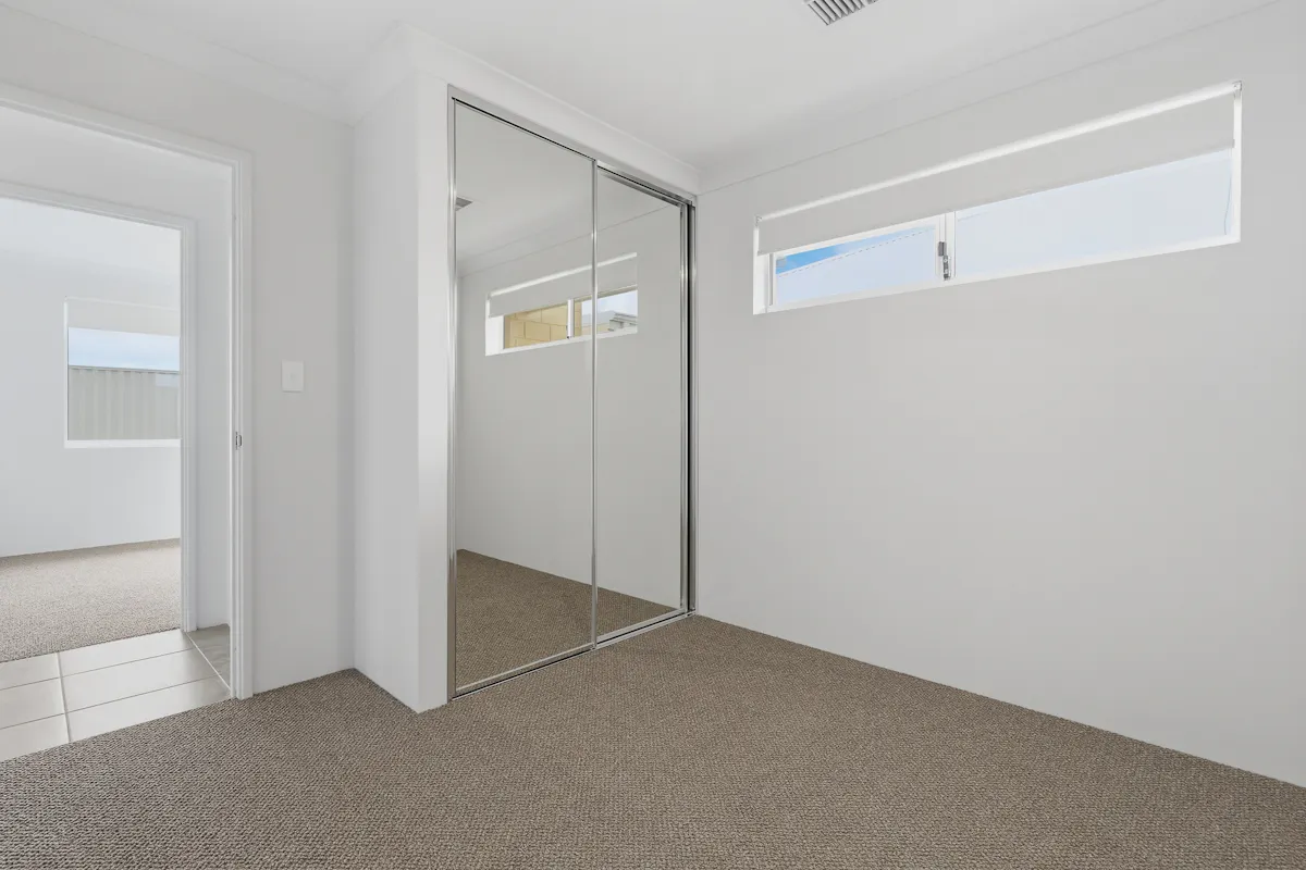 21 Rosewood Avenue — photo 12 of 22